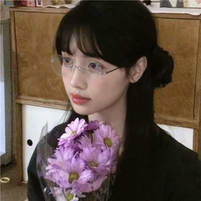 金发奇女
